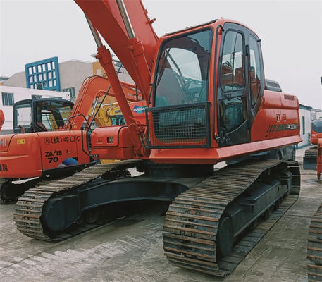 الحفرة المستخدمة الأصلية اليابانية من يد ثانية دوسان DX300LC الزحف مع محرك DE08TIS