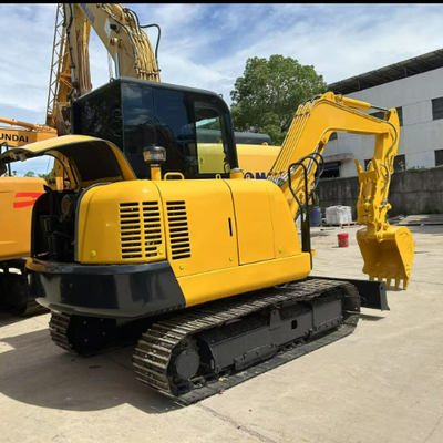 حفارة صغيرة مستعملة من Komatsu Pc 56-7 Pc56-7 Pc 56 بوزن 5 أطنان